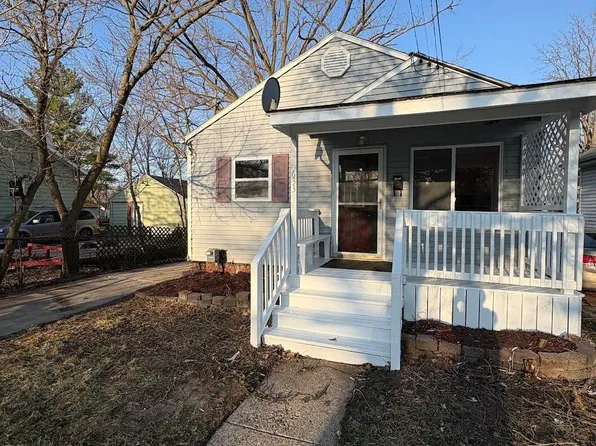 1633 Illinois Ave, Lansing, MI 48906