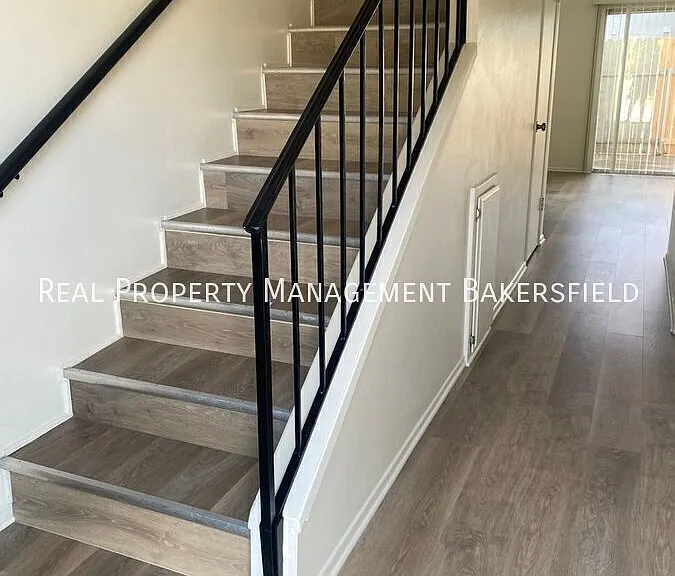 2427 Olive St #2427 — Photo 10