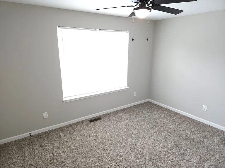 705 Crestland Ave #B7 — Photo 8