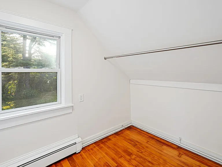 84 E Main St — Photo 13