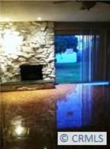 Living Room w/Fireplace