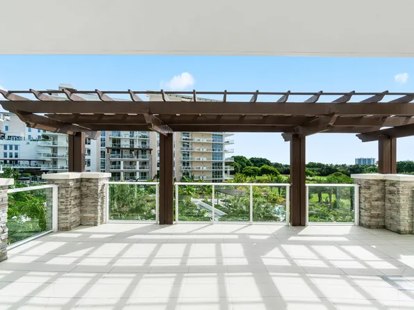 220 SE Mizner Boulevard #415, Boca Raton, FL 33432