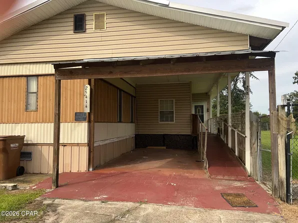 25414 NE Evans St, Altha, FL 32421