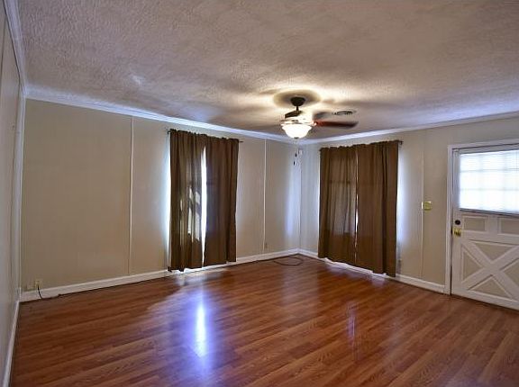 2nd image of 1106 Dorothy St