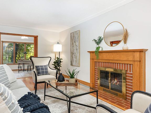3rd image of 6312 Peacedale Ave