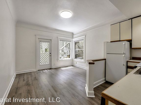 5th image of 2429 Vallejo St APT 2