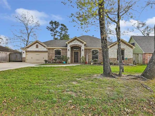 1911 Papoose Trl, Crosby, TX 77532