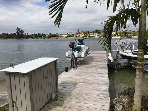 Dock