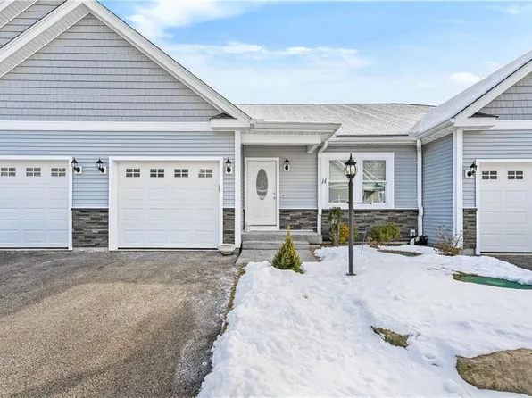 1520 Chopmist Hill Rd #14, Scituate, RI 02857