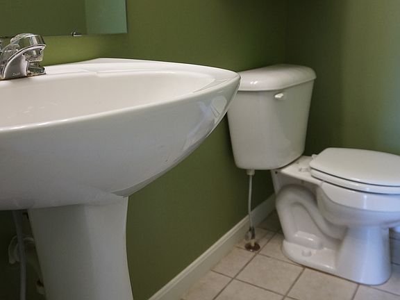 2nd image of 2899 Donjoy Dr