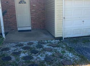 12 Dundalk Rd, Manorville, NY 11949