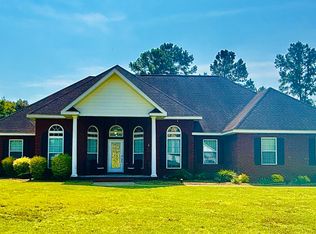 107 Portmere Dr, Jesup, GA 31546