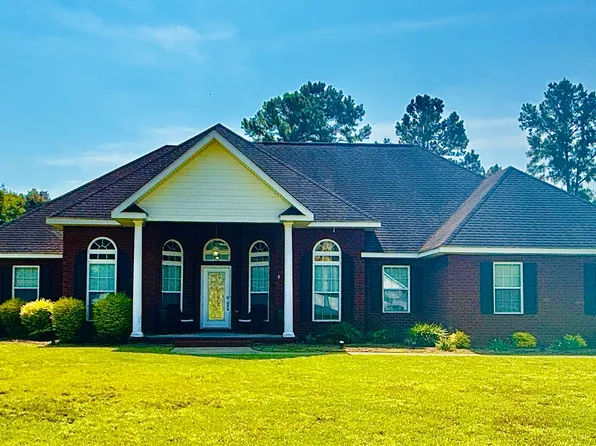 107 Portmere Dr, Jesup, GA 31546