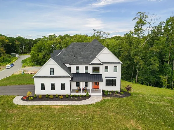 15 Pennacook St, Norfolk, MA 02056