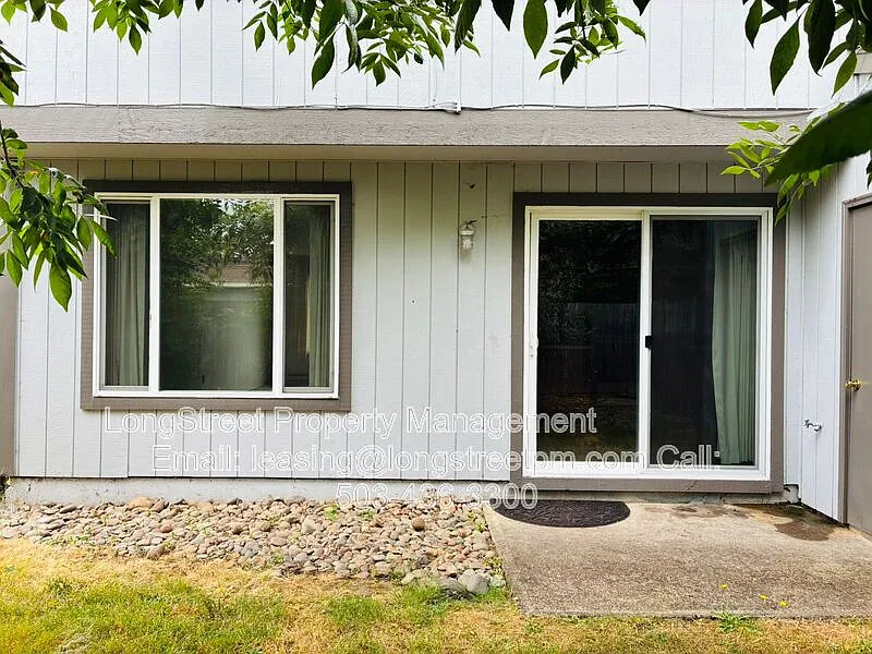 4 bed, 1.5 bath, 1224 sqft, $2,495 — Photo 3