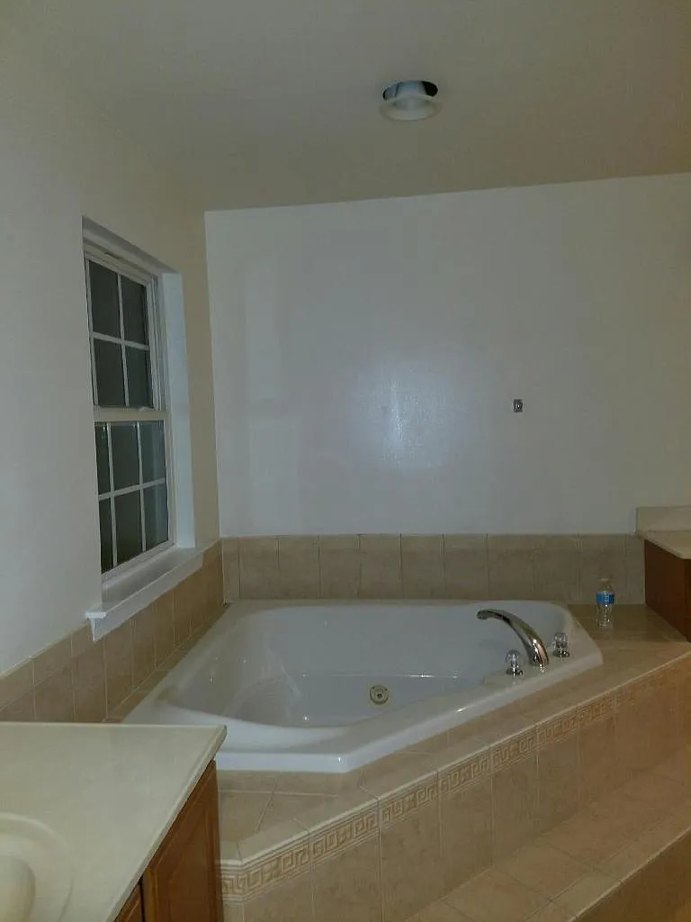 9100 Eldon Dr photo 1