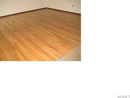 3rd image of 11 Concord Dr