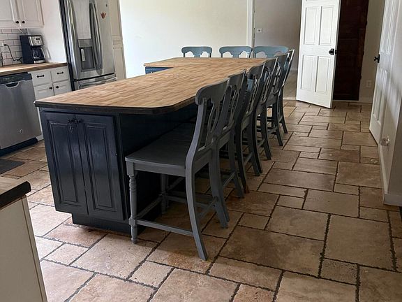 4th image of 2340 W SOLANO Drive