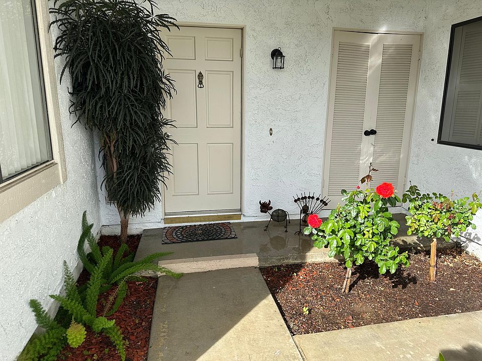 1st image of 2747 Lakeridge Ln
