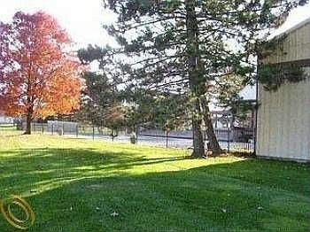 5th image of 41711 Onaway Dr #281