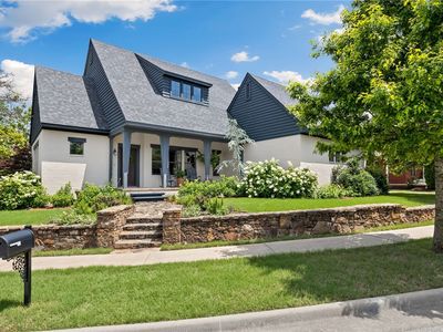 1890 N Best Friend Ln, Fayetteville, AR, 72704
