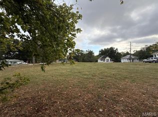 2736 Salu St, Alton, IL 62002