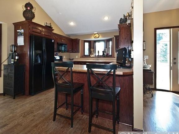 Lots of Cabinet Space