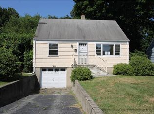 53 Pettom Rd, Norwalk, CT 06850