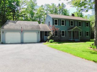 847 Eastern Ave, Holden, ME 04429