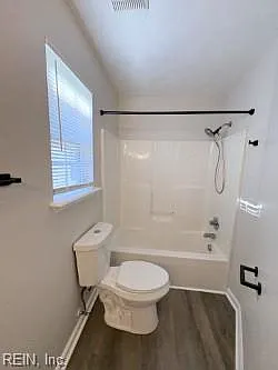 2049 Stonehurst St — Photo 27