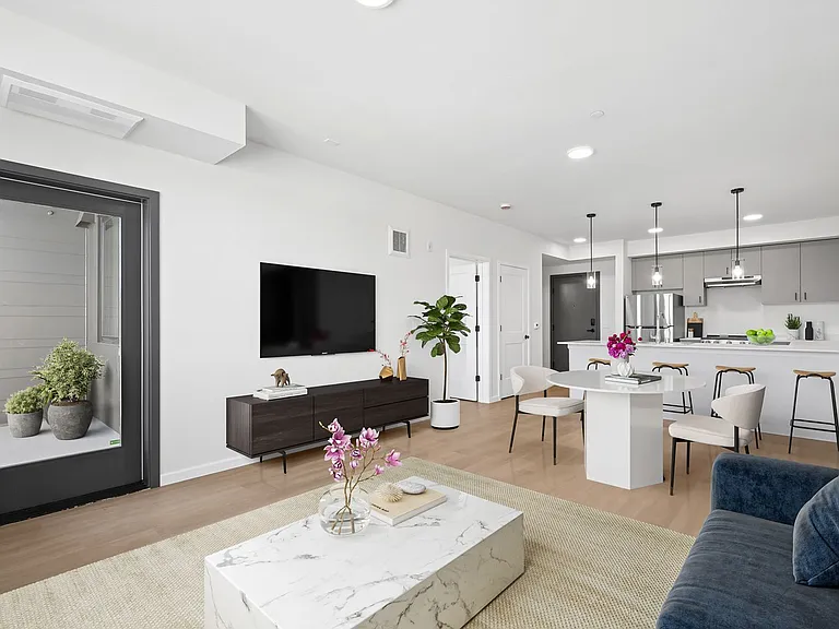 Hogum Bay Apartments — Photo 48