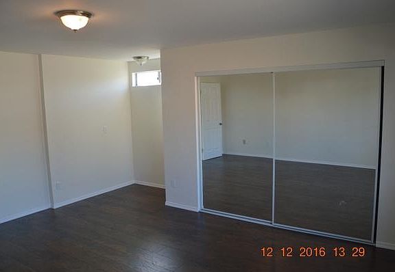 2nd image of 4044 Nordica Ave