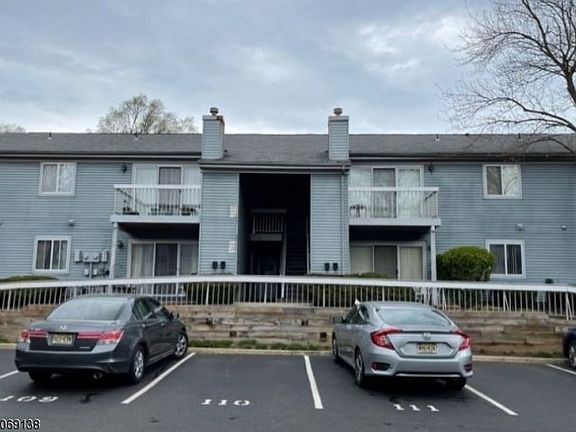 2nd image of 108 Henley Dr #108