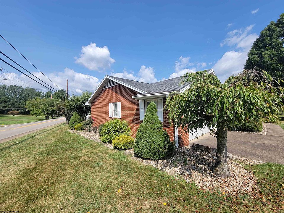 2nd image of 103 Sherwood Rd