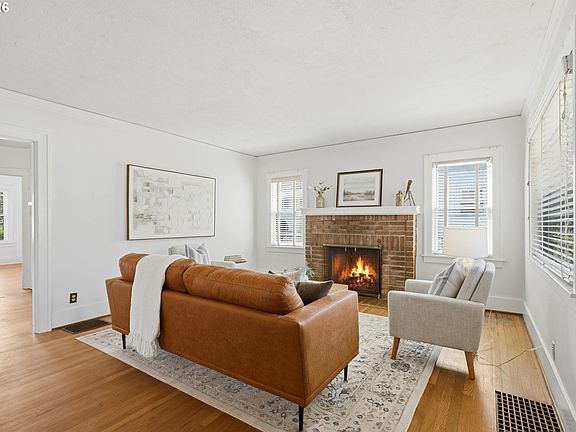 4th image of 6730 NE Rodney Ave