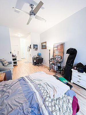 4th image of 420 E 82nd St APT 1C