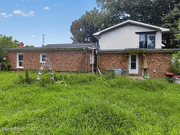 3rd image of 1116 Lackey St