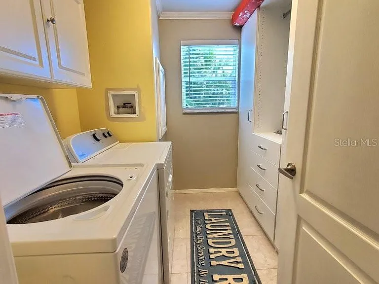 14 Freeman Ave — Photo 18