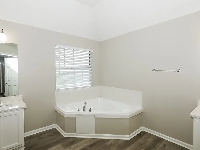 3948 English Valley Dr — Photo 12