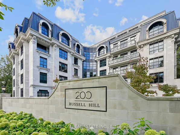 200 Russell Hill Rd #303, Toronto, ON M4V 2T2