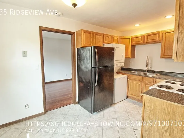 335 Ridgeview Ave — Photo 7
