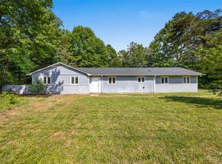 8029 Steele Creek Rd, Charlotte, NC 28217