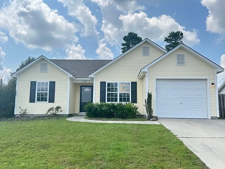 1553 Pine Harbor Way — Photo 1