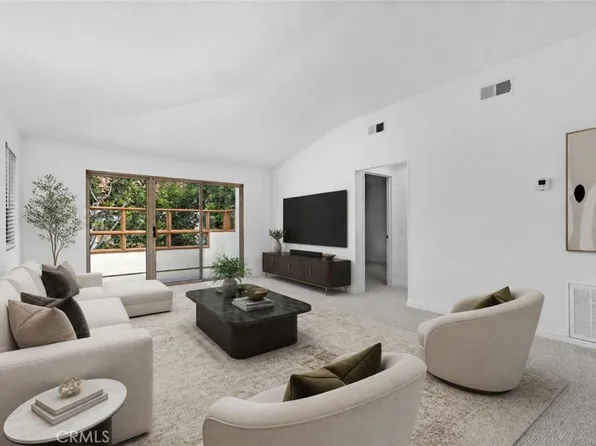 372 Villa Point Dr, Newport Beach, CA 92660