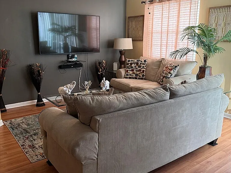 10451 W Broward Blvd #306 — Photo 4