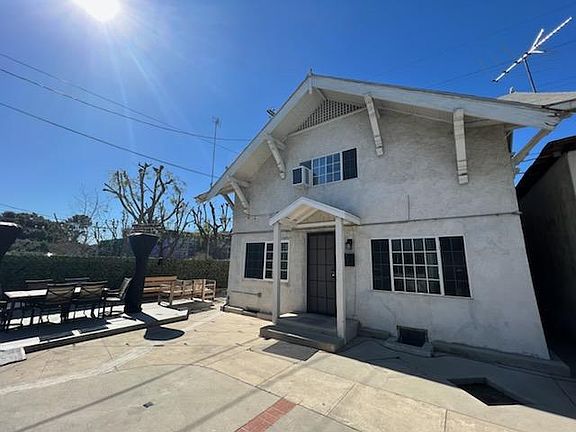 2nd image of 1721 N Berendo St
