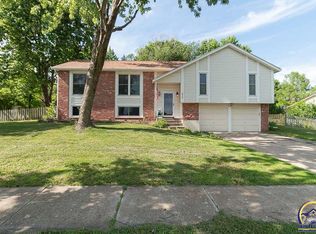 6540 SW 28th St, Topeka, KS 66614