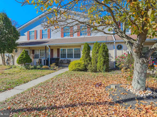 16 Mimosa Ct, Quakertown, PA 18951
