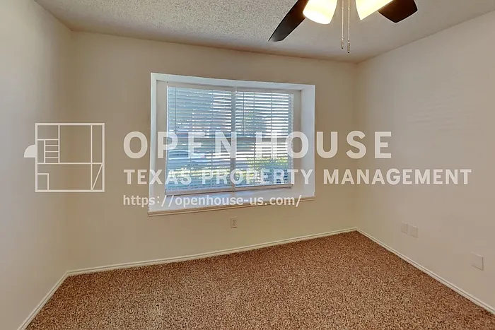 10761 Castle Dr — Photo 16