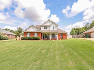 60 Hickory Pl, Wetumpka, AL 36093